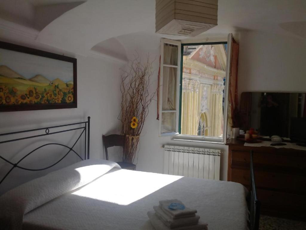 Beb I Girasoli Apartment Dolceacqua Bagian luar foto