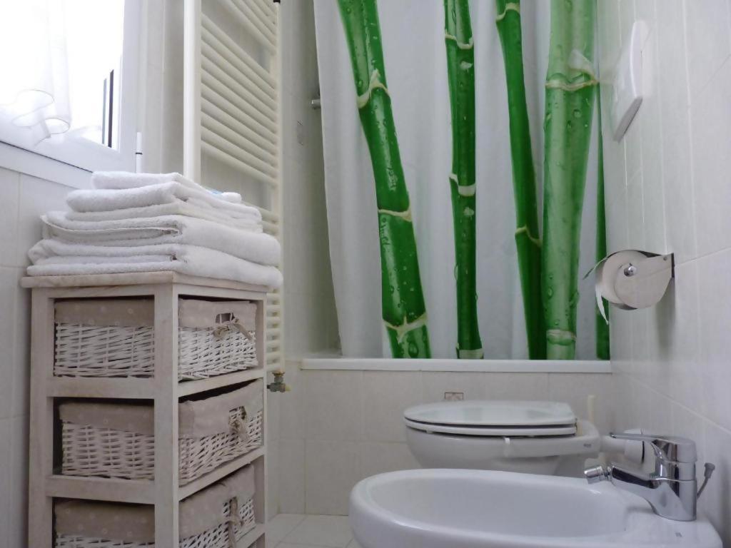 Beb I Girasoli Apartment Dolceacqua Bagian luar foto